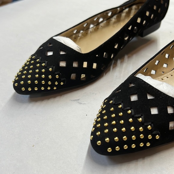 Womens ADRIENNE Vittadini  pointed toe laser-cutout Flats- Black 6M - Picture 4 of 4